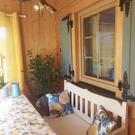 Barwinkowy Kacik Alpesi faház